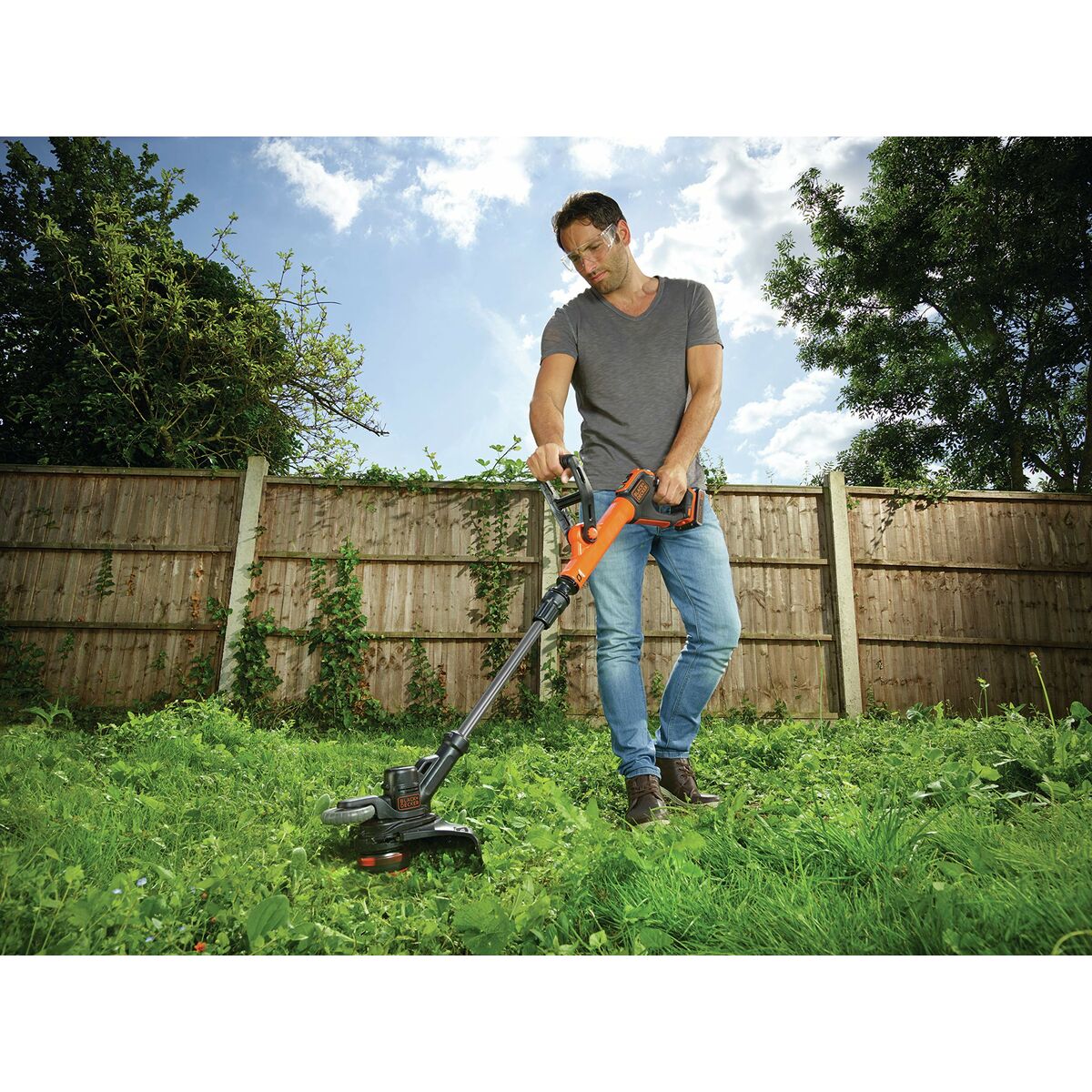 Електрически Тример Black & Decker PowerCommand STC1820EPC 18 V 28 cm